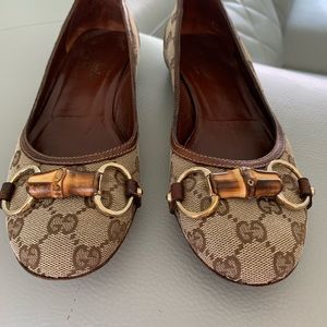 Gucci flats 37.5